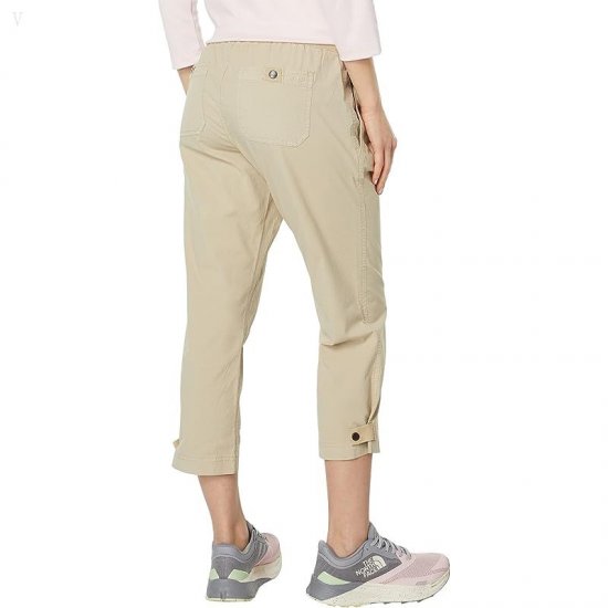 L.L.Bean Ripstop Pull-On Capri Pants Sandbar ID-CKR7IW4U