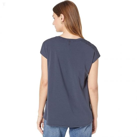 L.L.Bean Beyond Soft Short Sleeve V-Neck Tee Carbon Navy ID-icxoaOFr